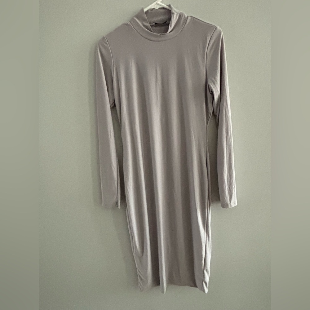 Fashion Nova Chic Light Gray Stretchy Long Sleeve Dress Women’s Size XL MockNeck
